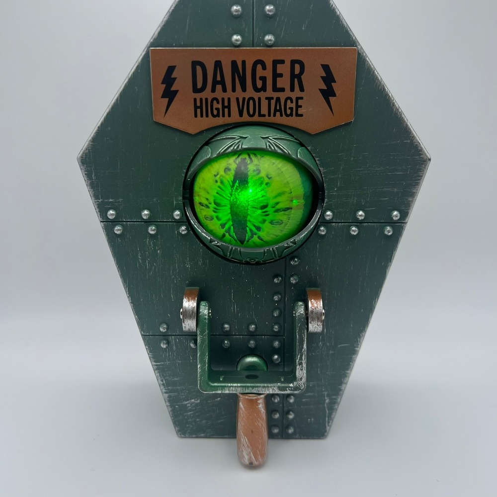 Ty Pennington Halloween Doorbell Gemmy Coffin Eyeball 7.5" Animated‎ Prop